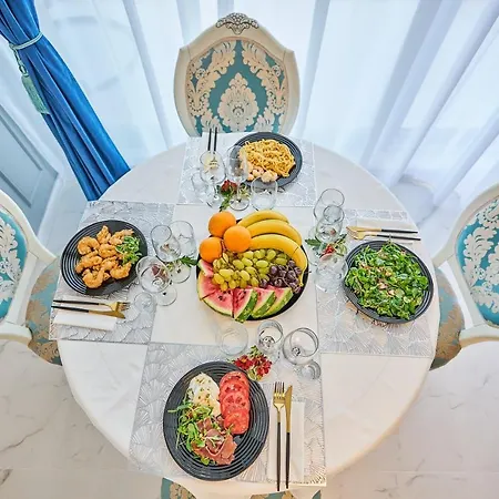 Luxury By The Sea, Mamaia Apartamento