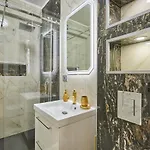 Apartment Luxury By The Sea, Mamaia *