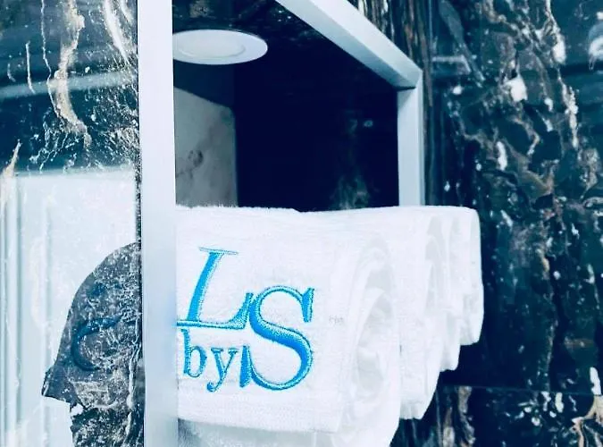 Apartment Luxury By The Sea, Mamaia