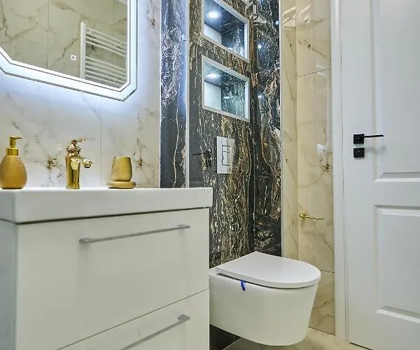 Apartment Luxury By The Sea, Mamaia